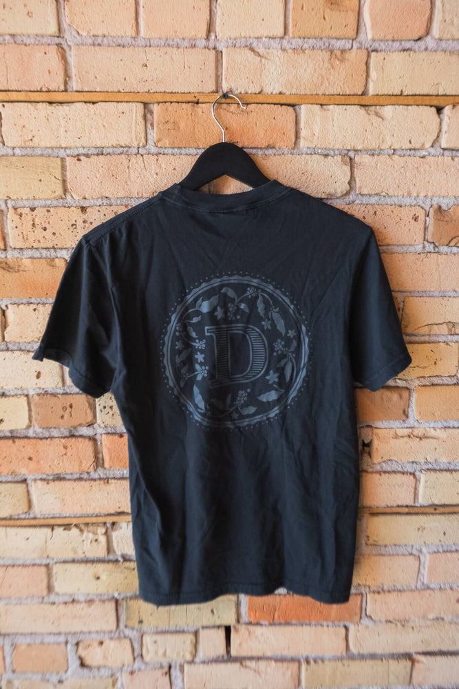 
                  
                    Logo Pocket, Heavyweight Tshirt
                  
                